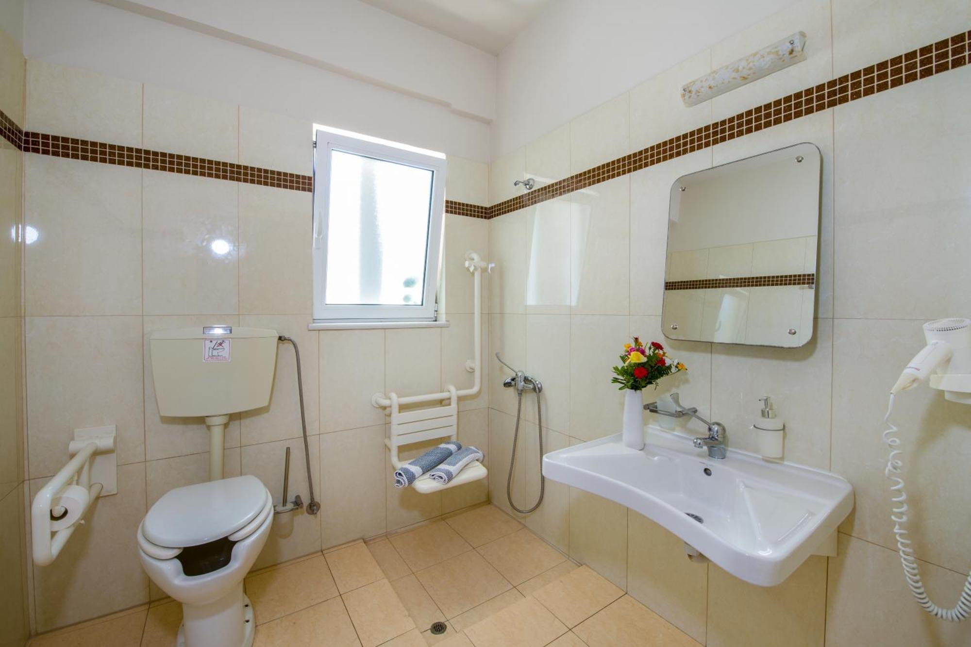 Toxo Hotel Platanias  Ngoại thất bức ảnh