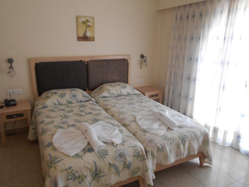 Toxo Hotel Platanias  Ngoại thất bức ảnh